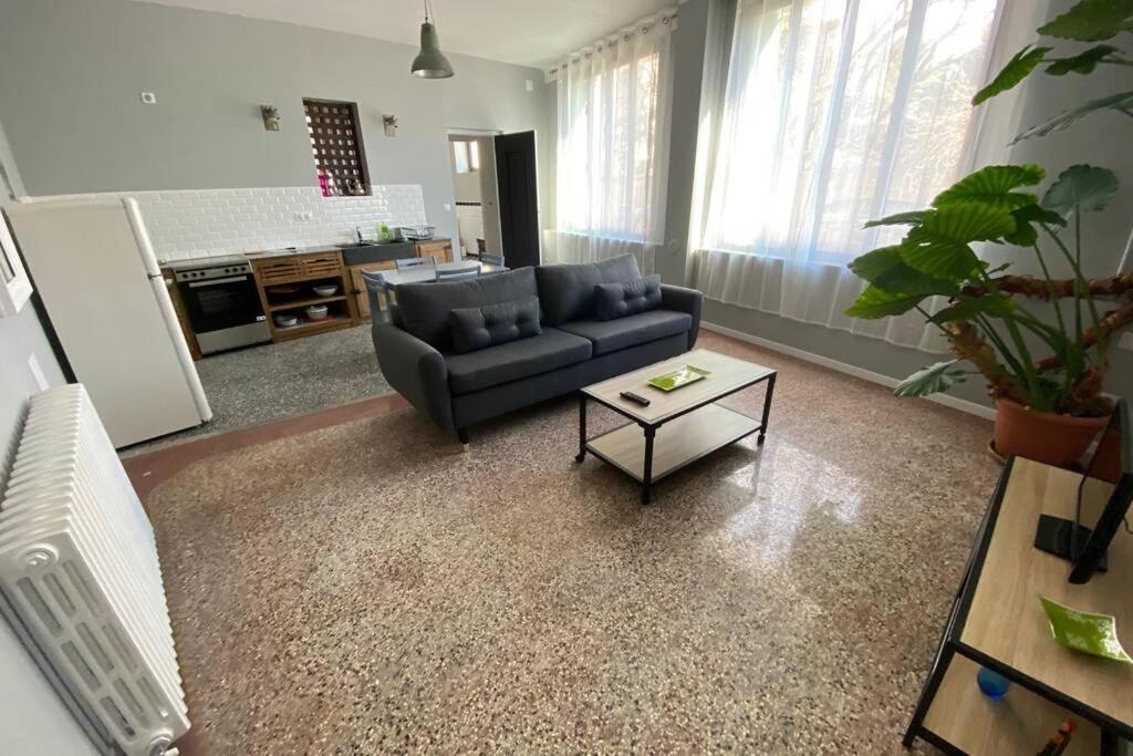 Appartement Independant Dans Maison De Village Saint-Andre-de-Sangonis Bagian luar foto