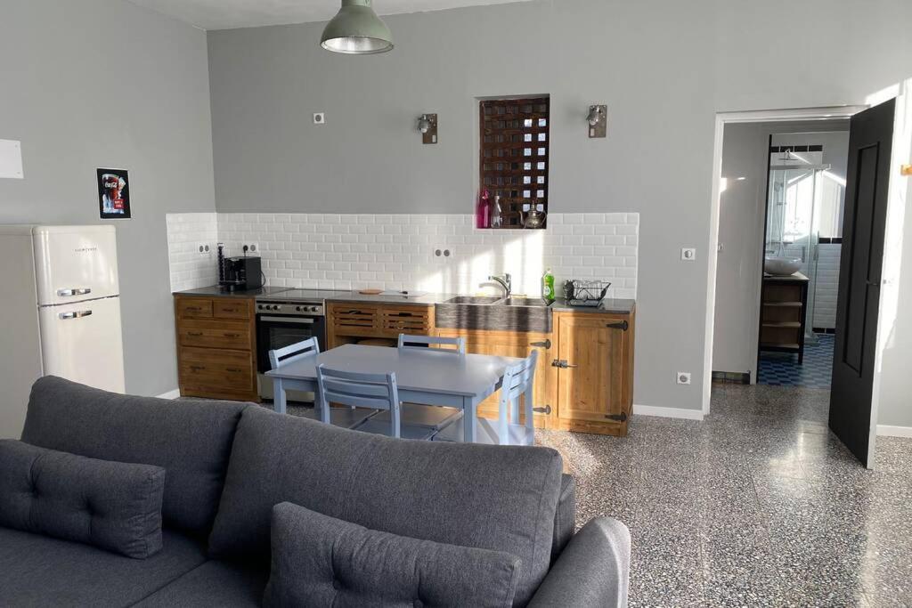 Appartement Independant Dans Maison De Village Saint-Andre-de-Sangonis Bagian luar foto